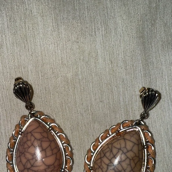 Vintage Coral Earrings - Picture 4 of 6